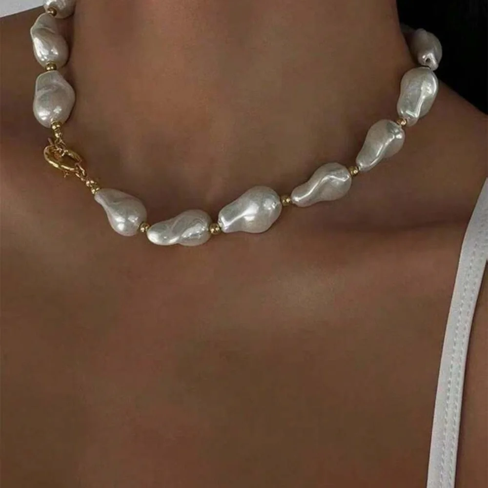 Elegant Pearl Necklace with Gold Accents